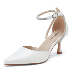 MUCCCUTE White Heels Closed Toe Size 7