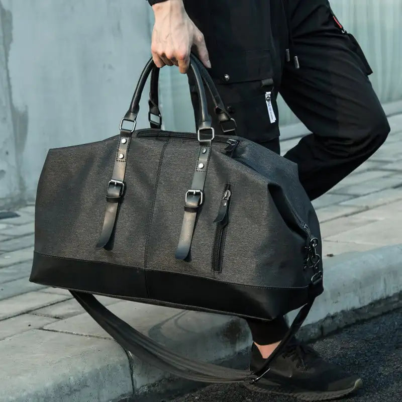 High Capacity Water Resistant Travel Luggage Bag (Black)